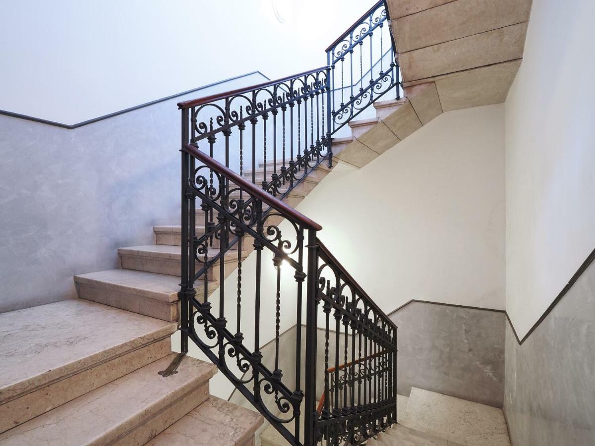 Primopiano - Arnaldo Apartment Milan Bagian luar foto